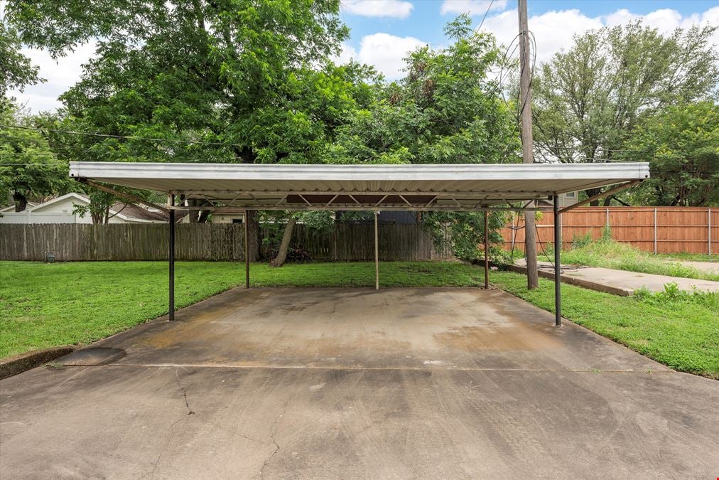 3720 W Waco Dr