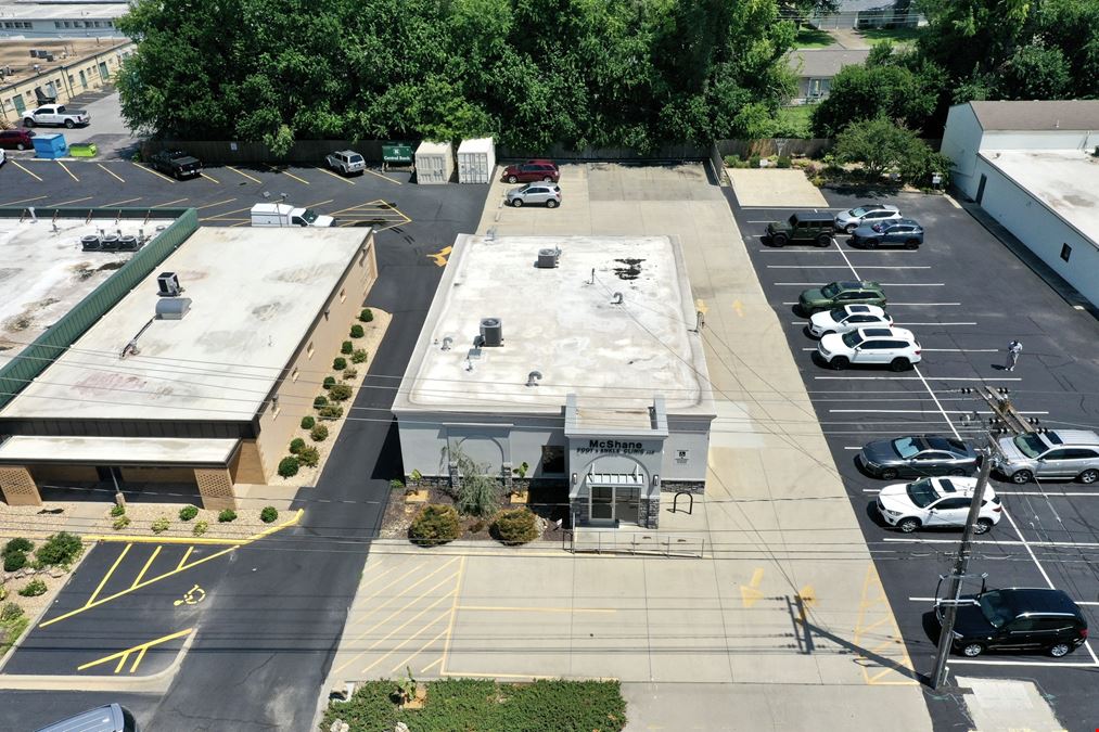 2,477 SF Office / Medical Building for Sale near Glenstone & Sunshine