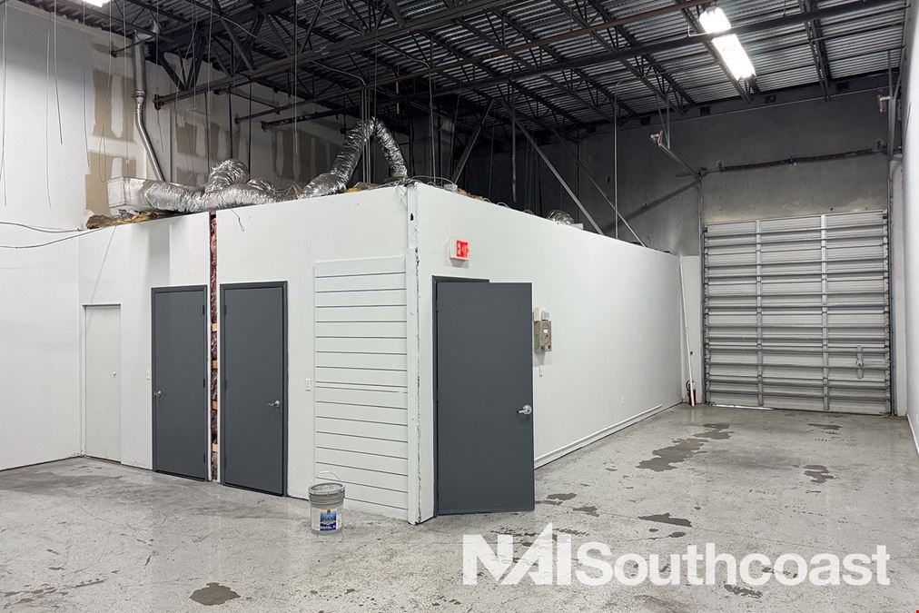 For Lease Industrial/Warehouse