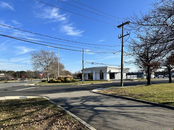 Preview of Retail space for Rent at 3850 Veterans Memorial Hwy