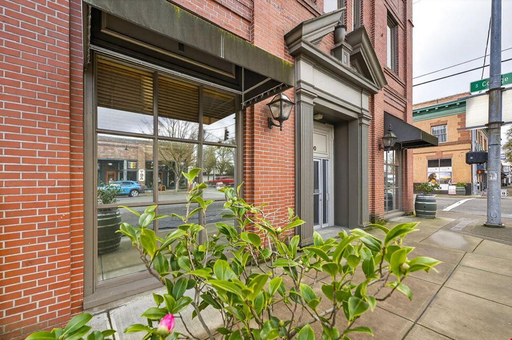 700 E 1st Street