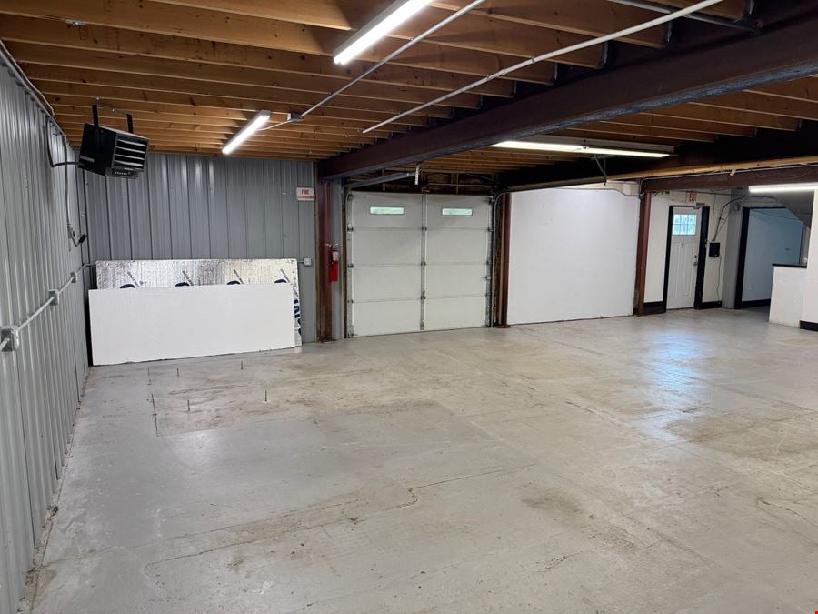 Route 11 Free-Standing Commercial Building