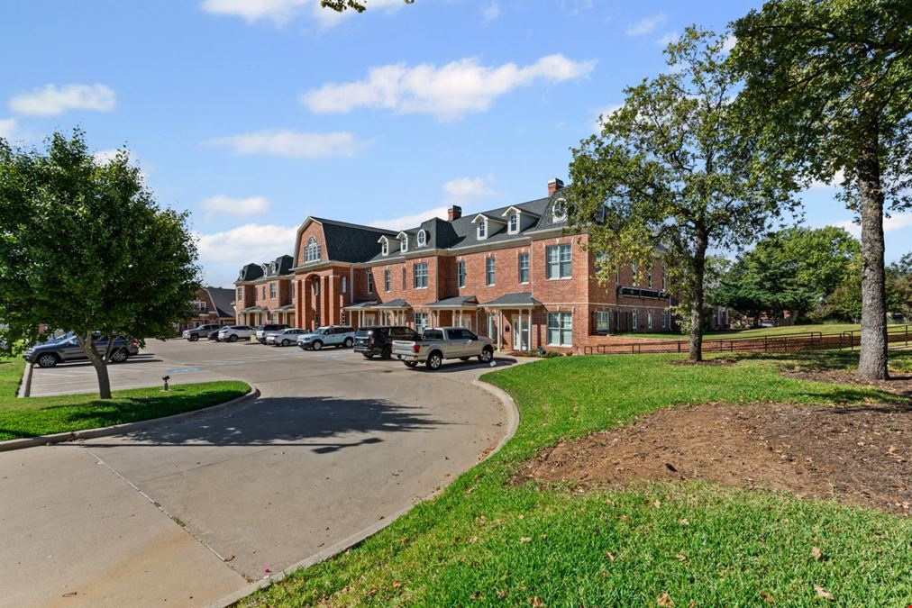 1670 Keller Pkwy