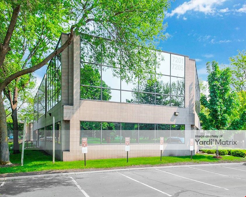7240-7242 Metro Bld