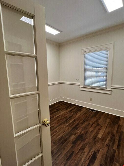 1407 Calhoun St