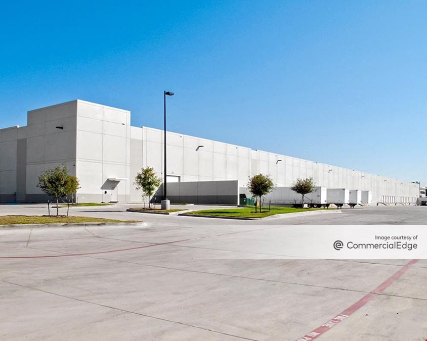 Prologis Park 35 - 12301 North Stemmons Fwy