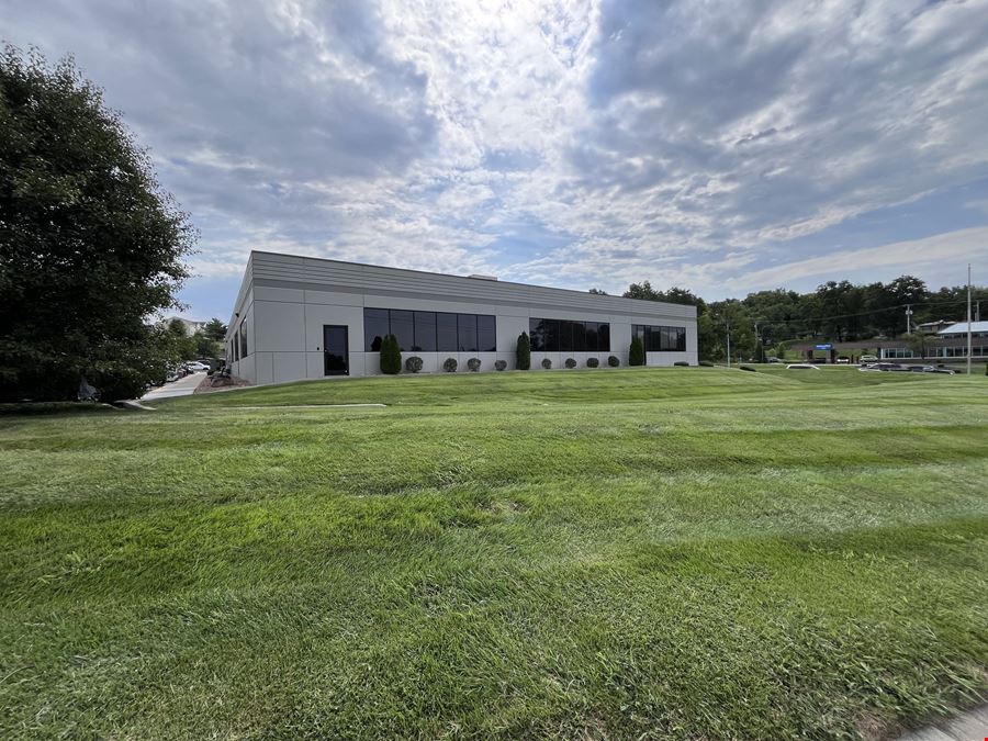 310 Northwest Englewood Road