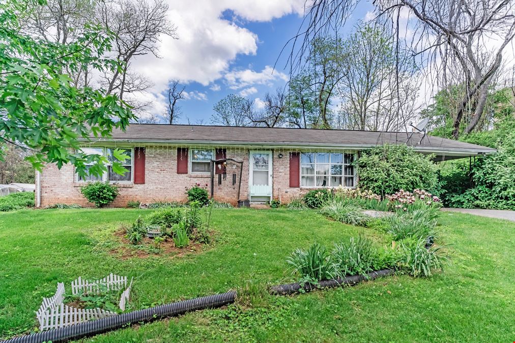 1446 Holly Pike
