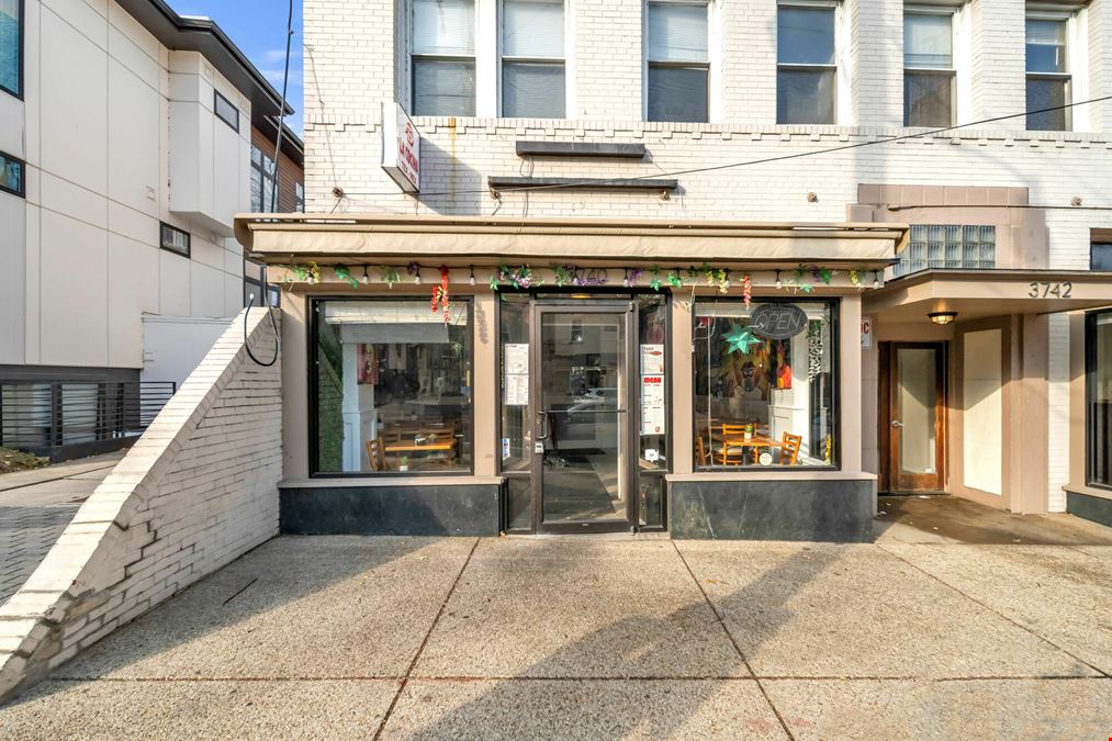 Second Generation Restaurant Space for Lease!