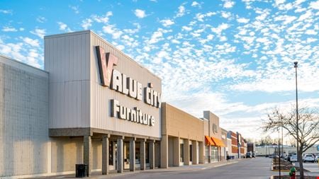 Preview of Retail space for Rent at 3220 Nicholasville Rd