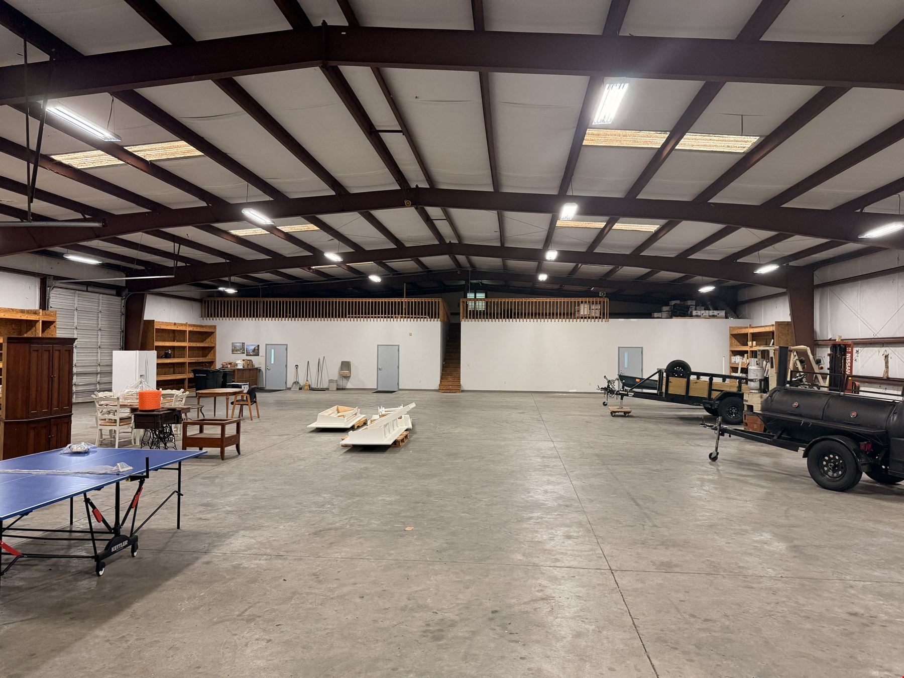 Flex Office/Industrial Space For Lease