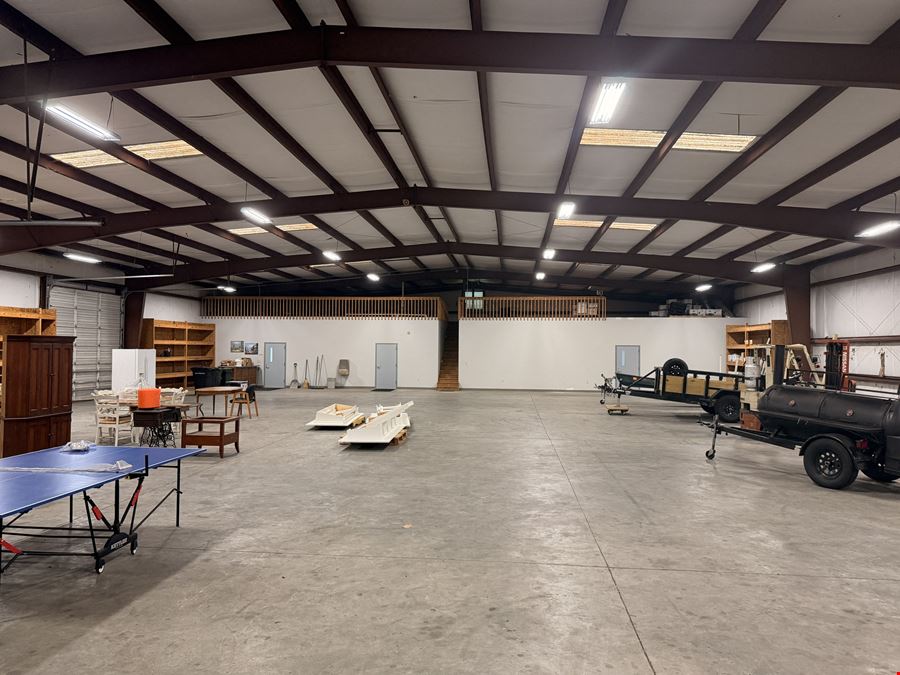 Flex Office/Industrial Space For Lease