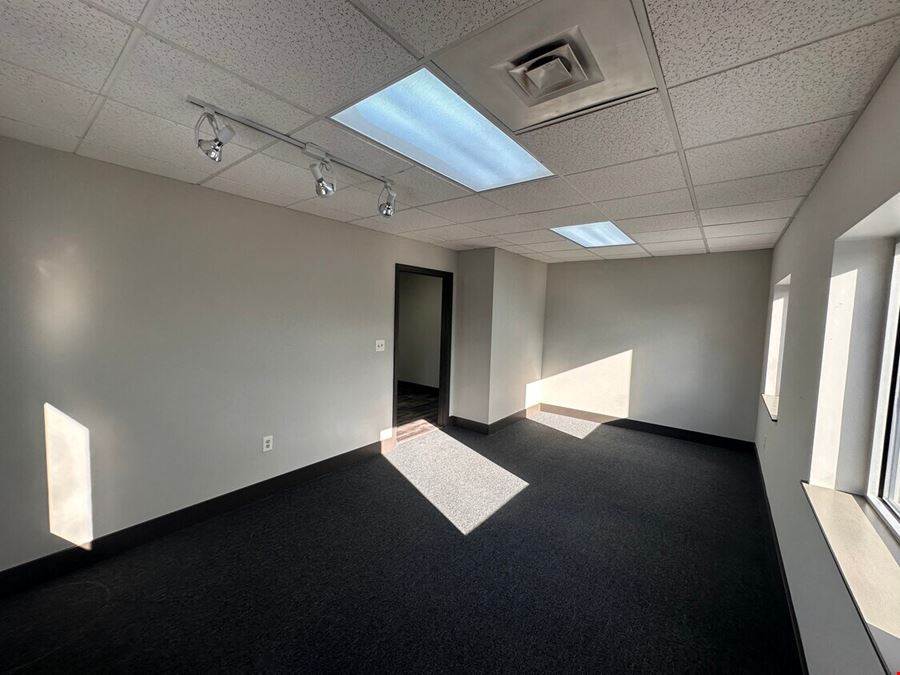 1,500 +/- Sq. Ft. Office/Retail Space | Cranberry Township, PA 16066