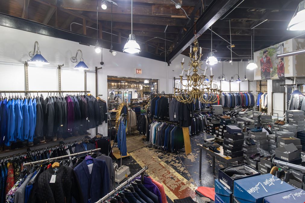 2950 W. Fullerton Ave | For Lease