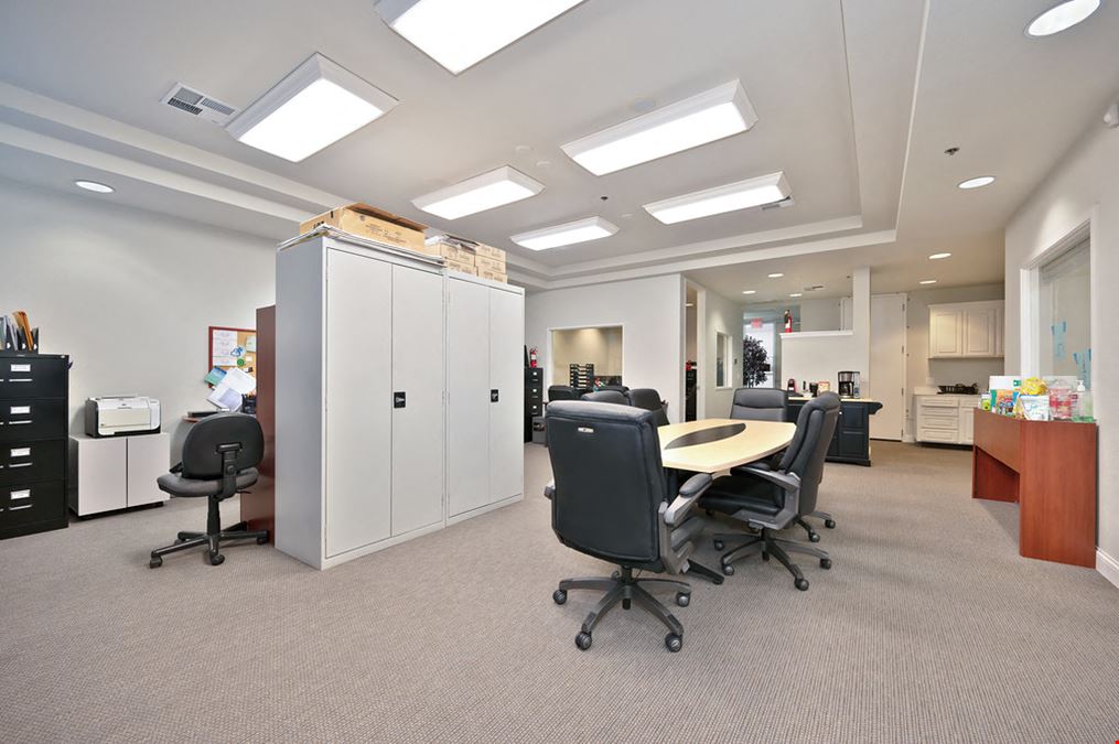 8700 Auburn Folsom Rd