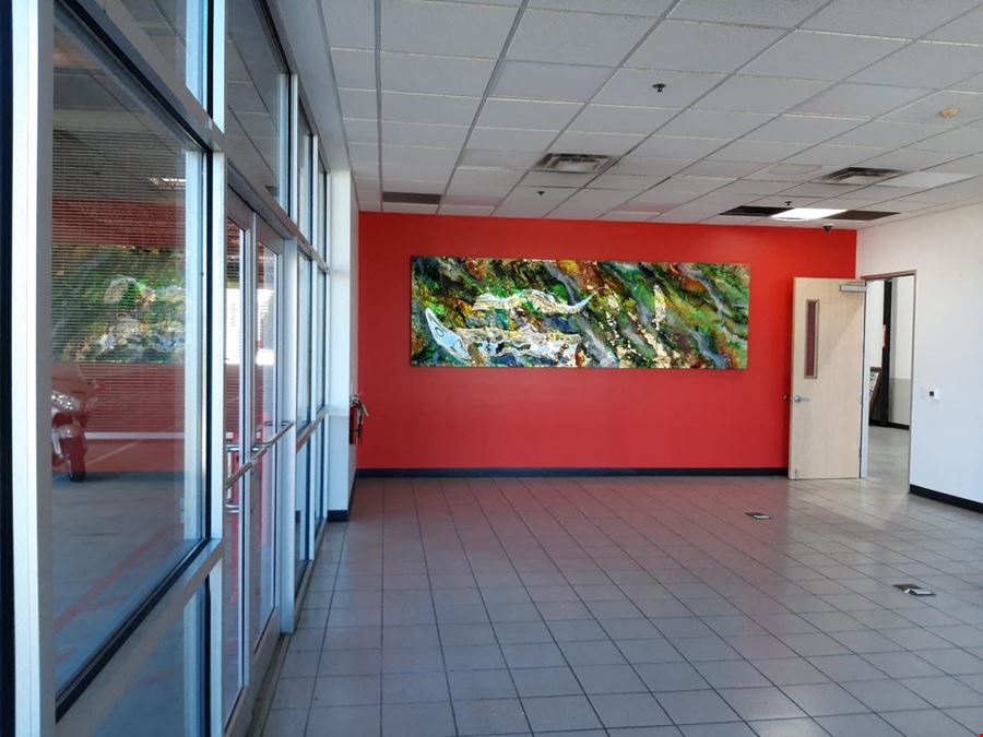 Industrial / Mix Use Industrial Space for Lease 12655 West Rd