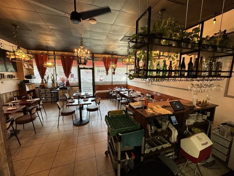 Gold Ladle Thai Cuisine