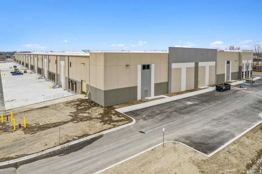 Mound Road Industrial Park Building 1