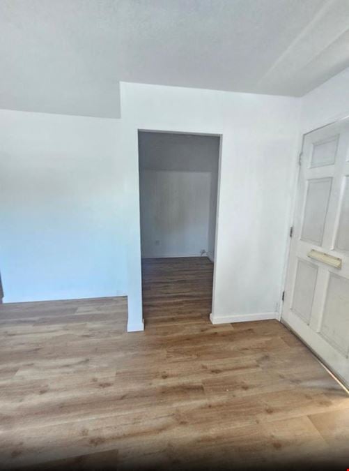 3135 Clayton Rd