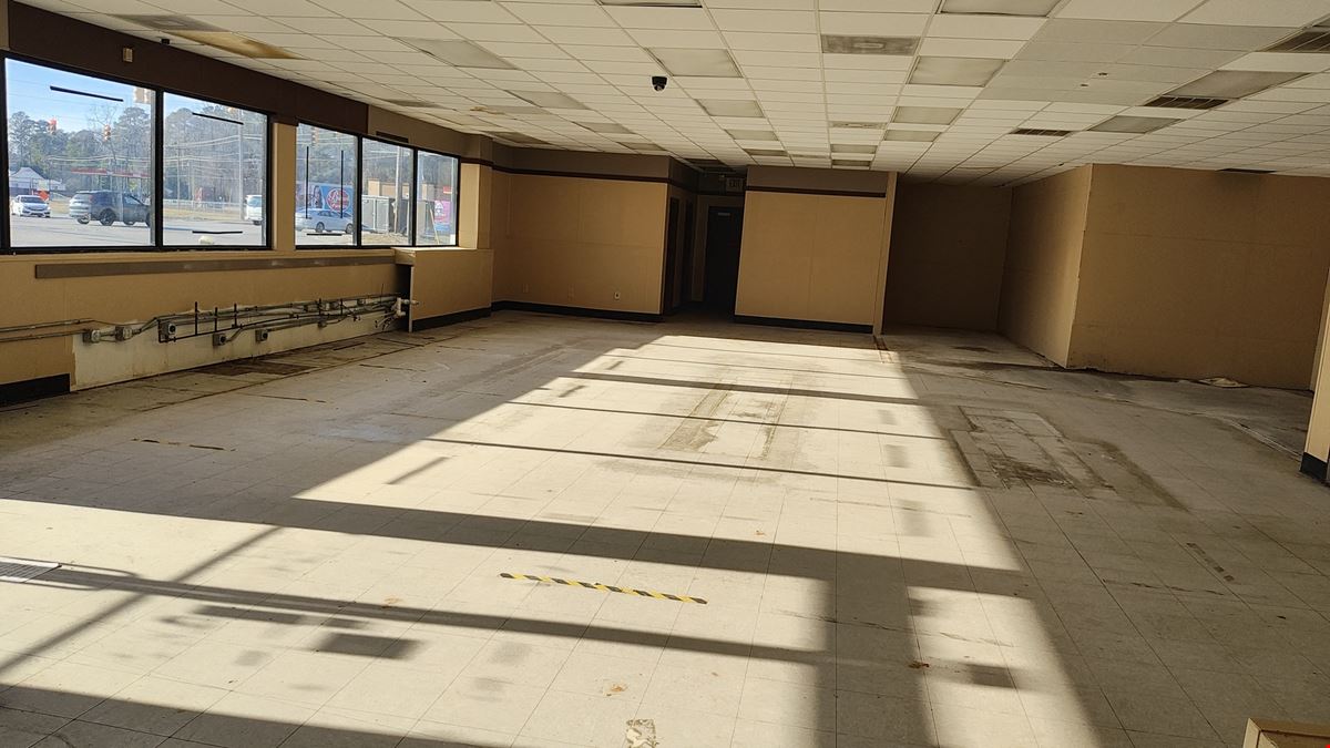 Signalized Corner Redevelopment | QSR or Gas Station Site