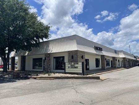 Preview of Retail space for Rent at 410 West Southwest Loop 323