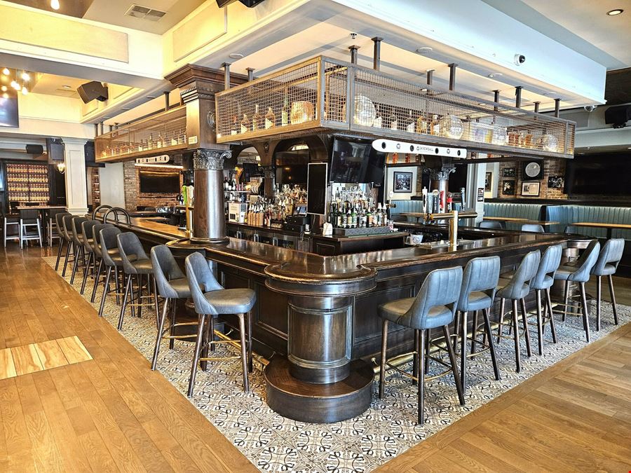 LG's Bar & Kitchen