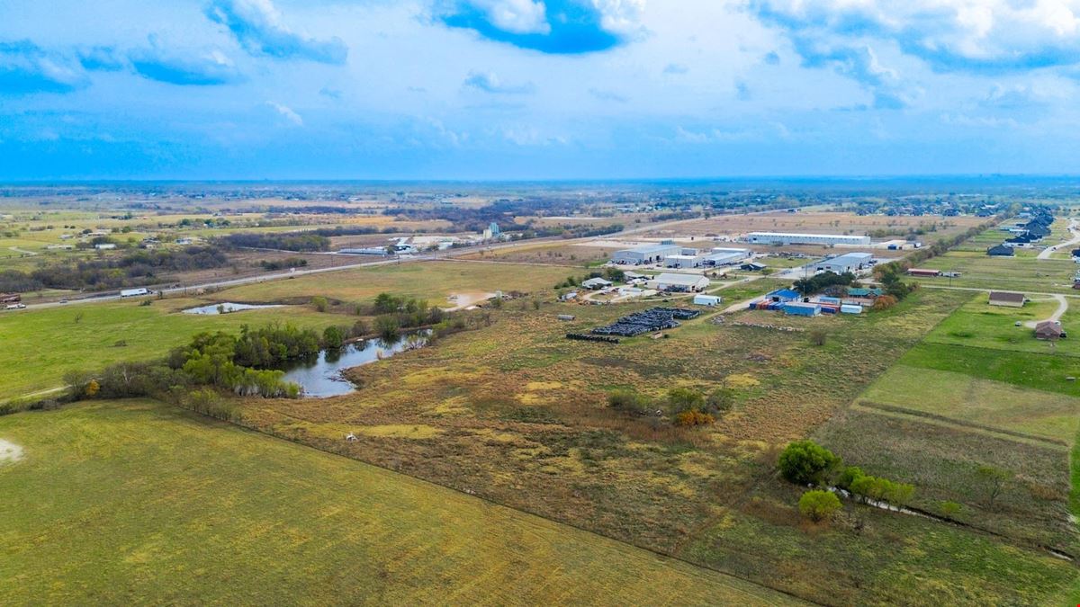 9510 Swafford Rd, Justin, TX