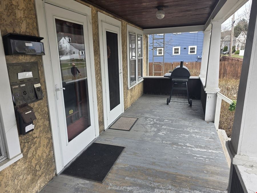 322 W Franklin St