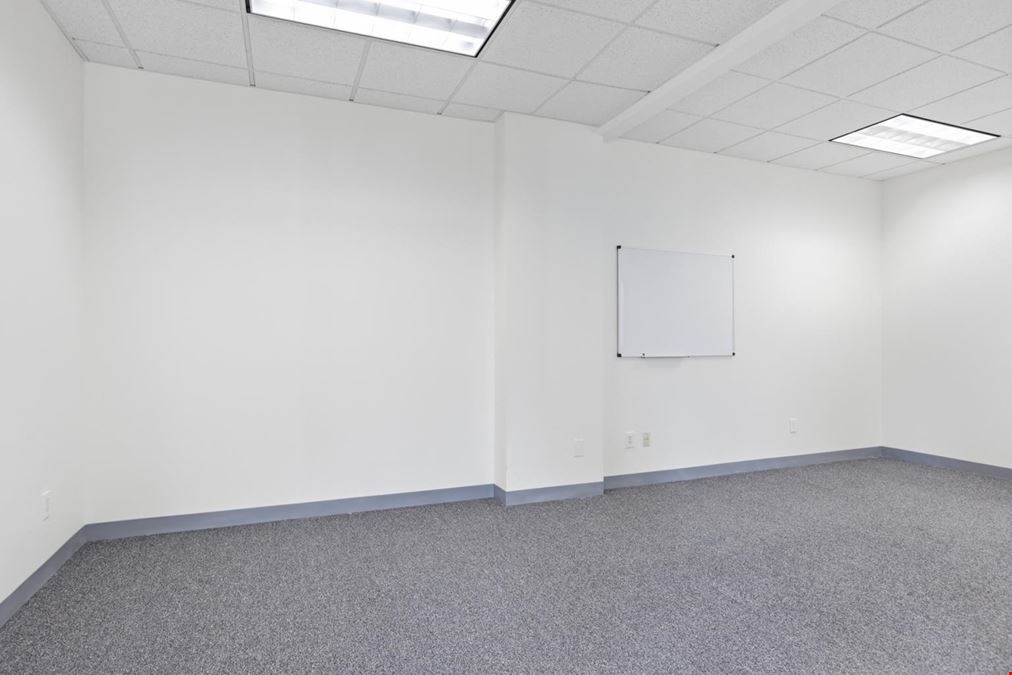 3,700sf Professional Office Suite for Lease in Rowley, MA