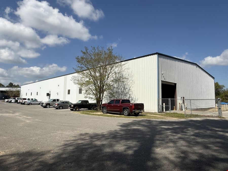 25,000sf Showroom/office/ Warehouse