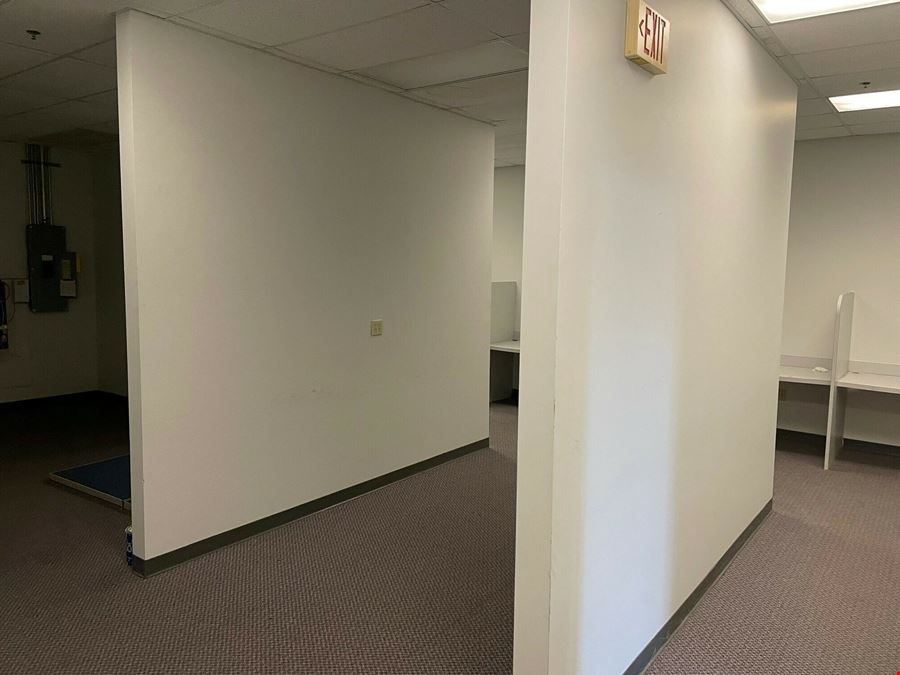 Retail for Lease at Blankenbaker Center