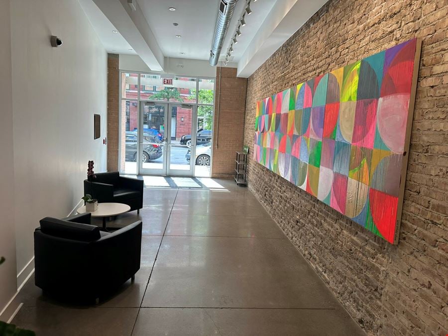 445 North Wells Street, Unit 203