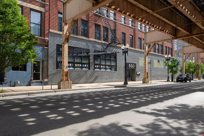Preview of Office space for Rent at 650 W Lake