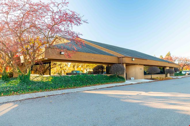 Preview of Office space for Rent at 32901 Middlebelt Rd