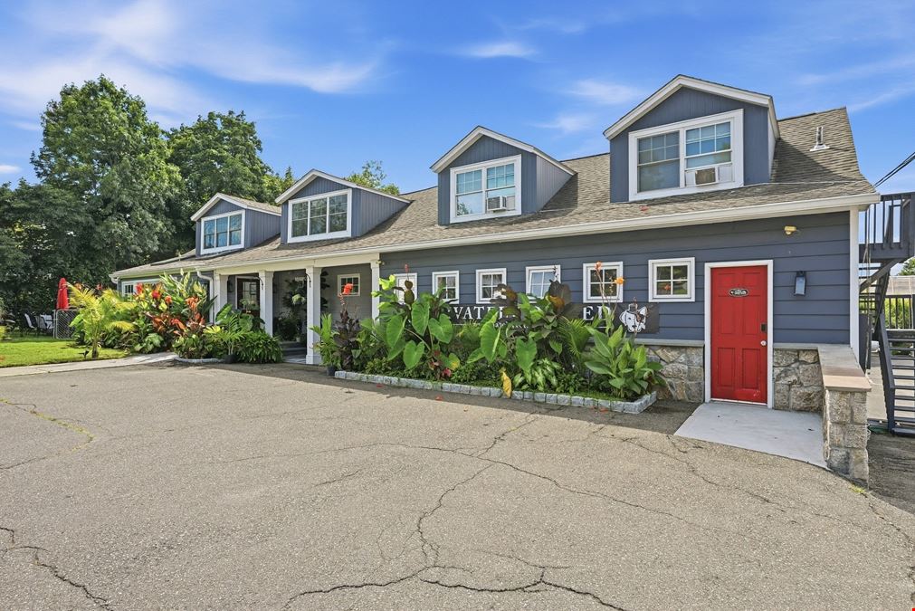 44 Mill Plain Road