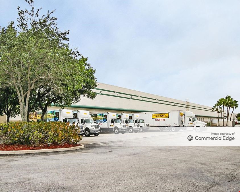 Center Port Building 100