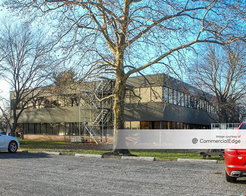 Centerpointe at East Gate
