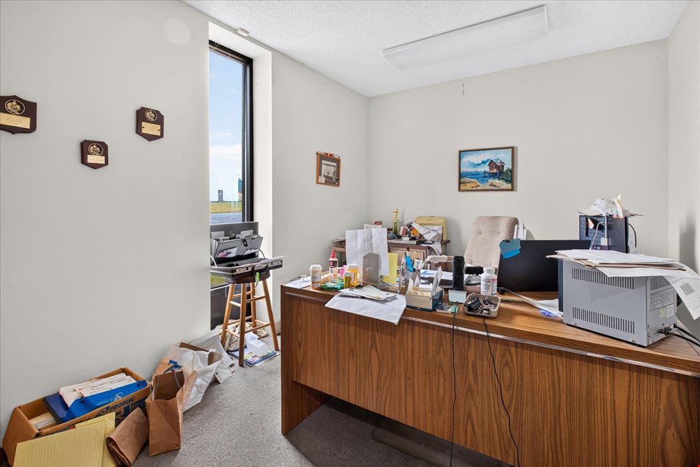295 Urbandale Ave