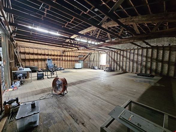 Preview of Industrial space for Rent at 316 S Bernadotte St