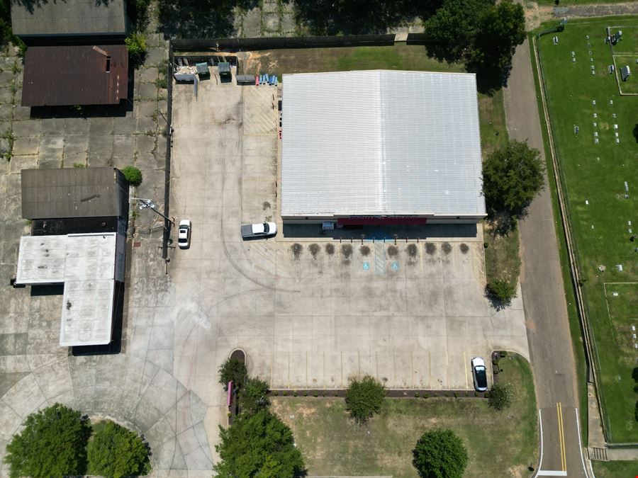 Net-Leased Family Dollar