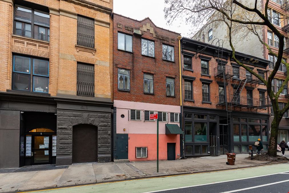 25 Bleecker Street