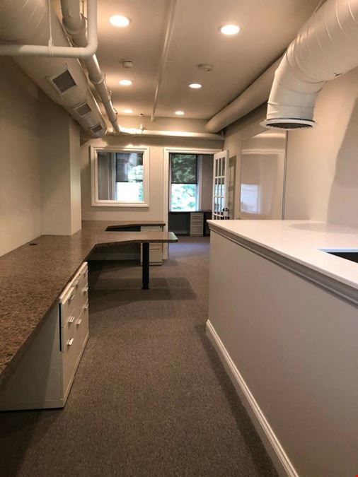 1725 N Burling Office Property For Sale