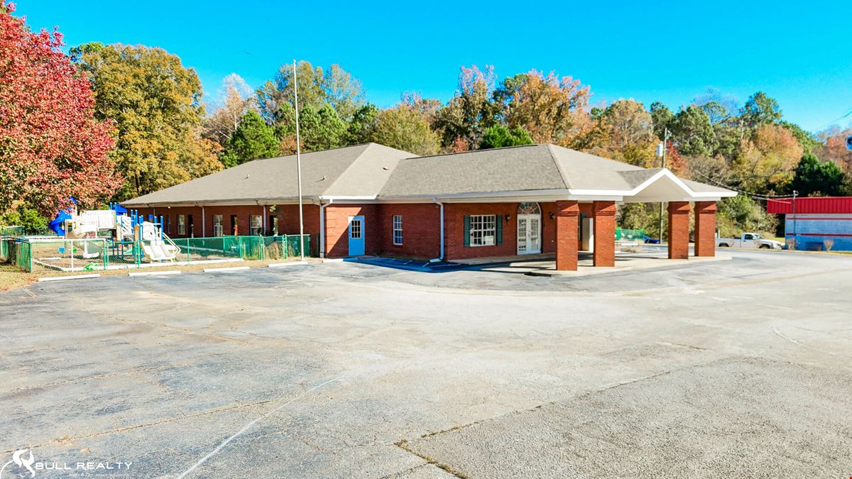 Vacant Commercial Building | Former Daycare