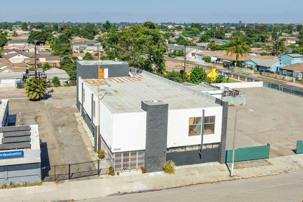 2007 Compton Blvd