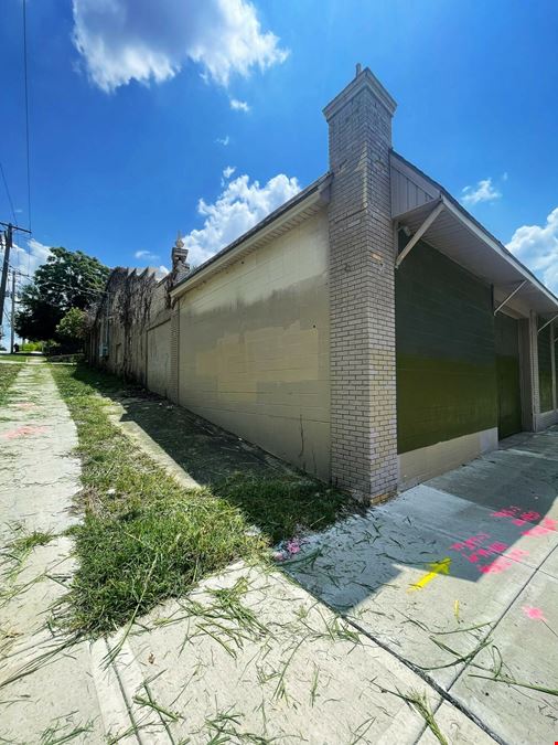 1701-17 Lister Avenue