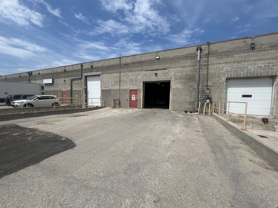 306 Keewatin Street