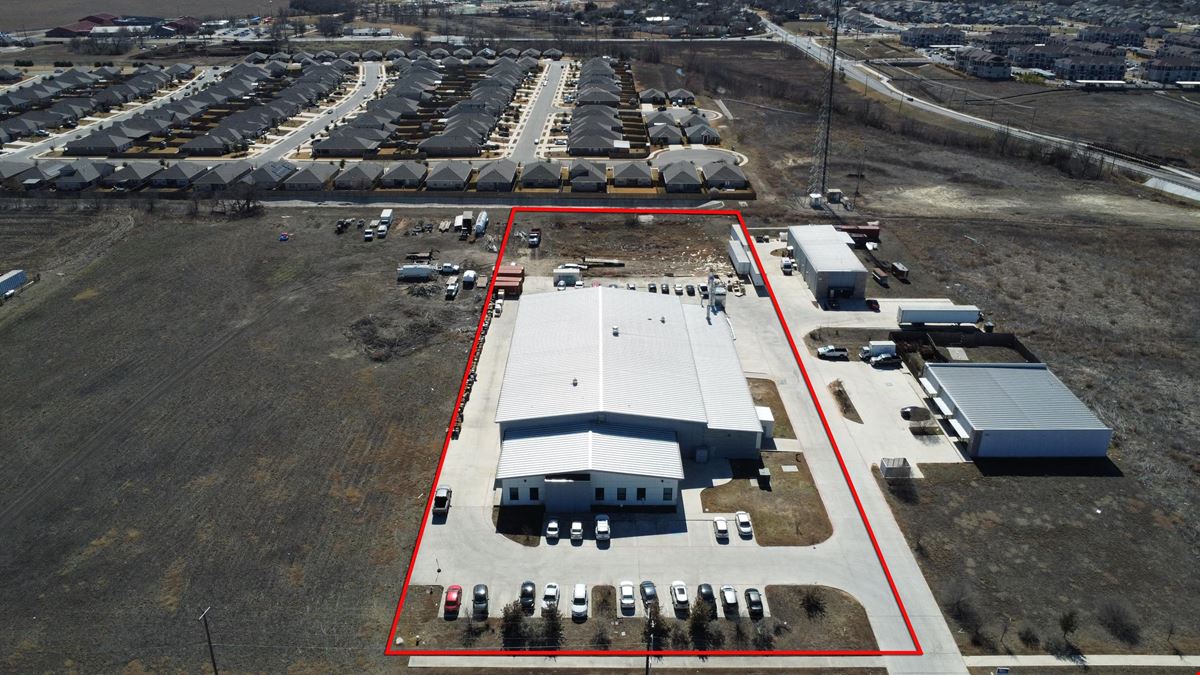 3800 Limmer Loop