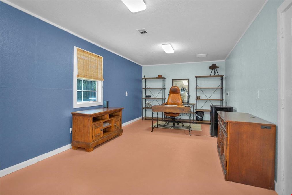  30820 Collier Smith Rd