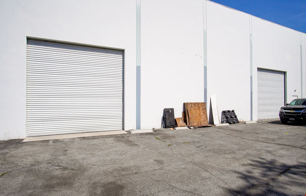 11400 Downey Ave