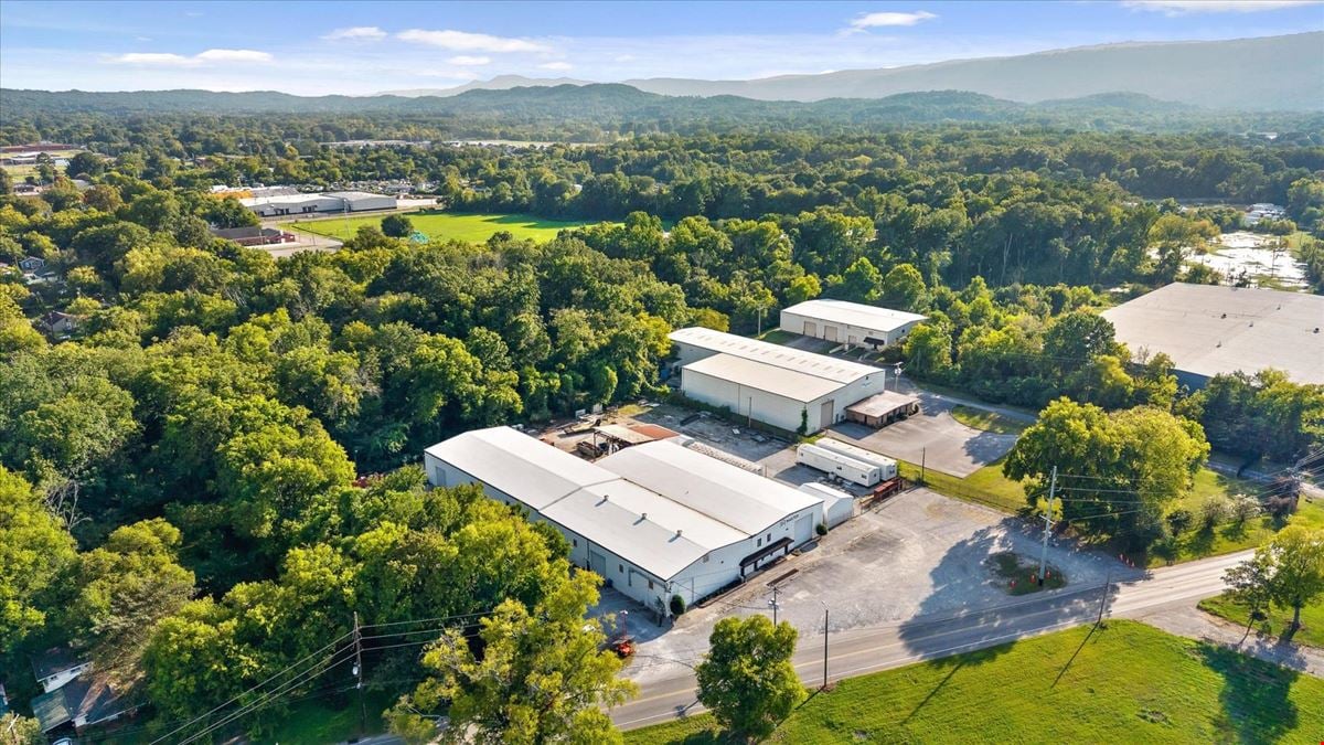 Conditioned Industrial Facility with 8 Cranes
